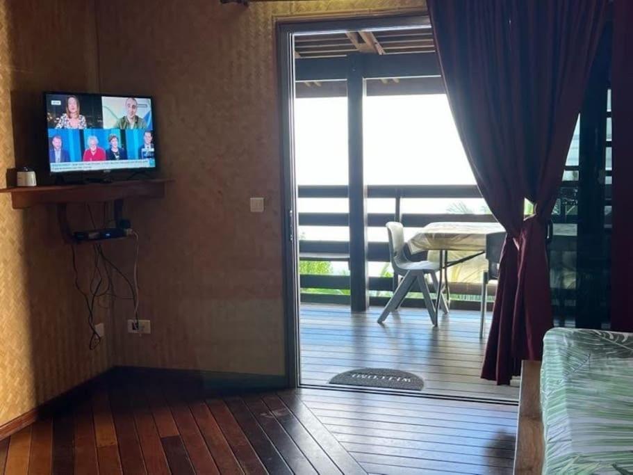 Tehuarupe Surf Studio 2 Haapiti Екстериор снимка