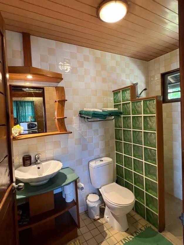 Tehuarupe Surf Studio 2 Haapiti Екстериор снимка